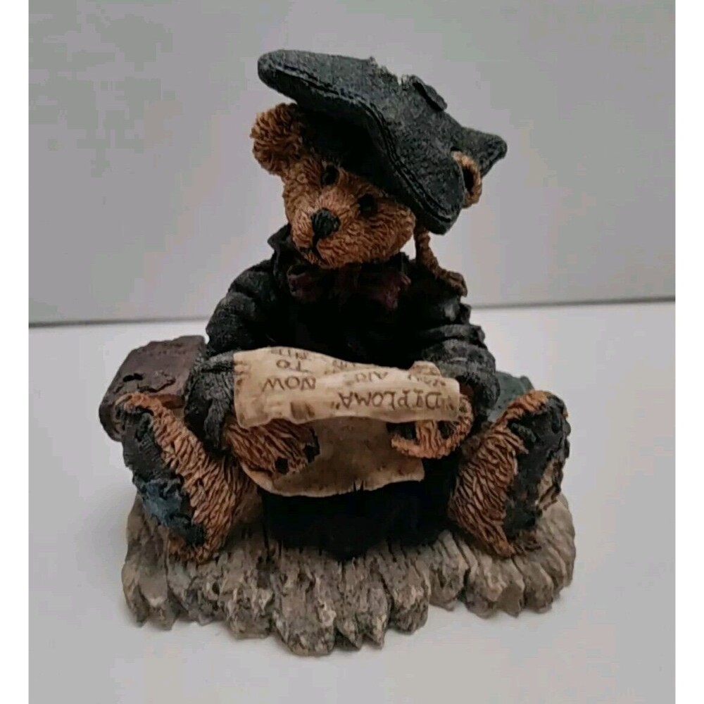 Boyds Bear #2233 Greenville The Graduate 3E/1198 Figurine 1993